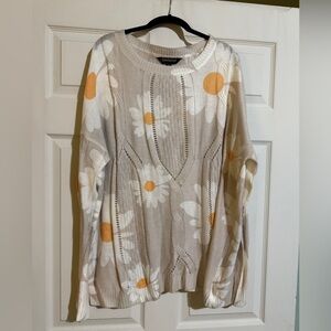 DAVI & DANI Beige Daisy Sweater